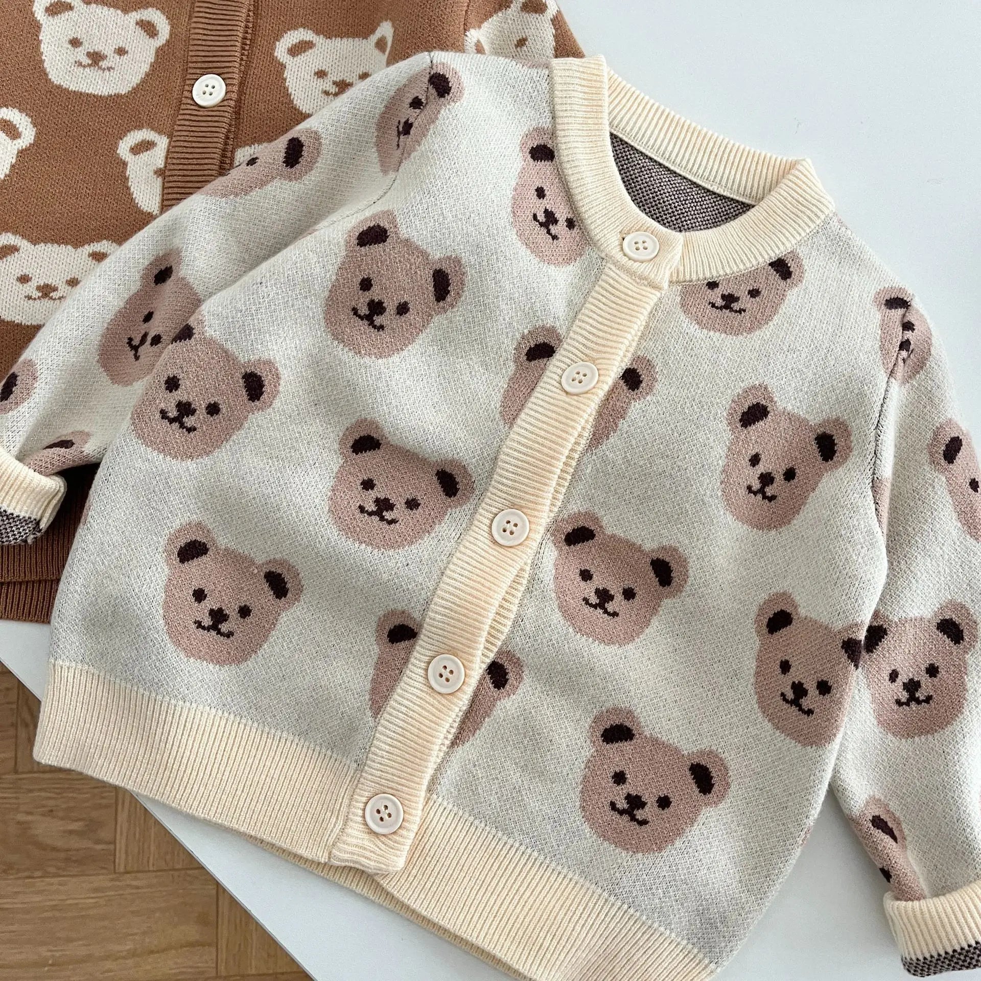 Beary cute cardigan Beige
