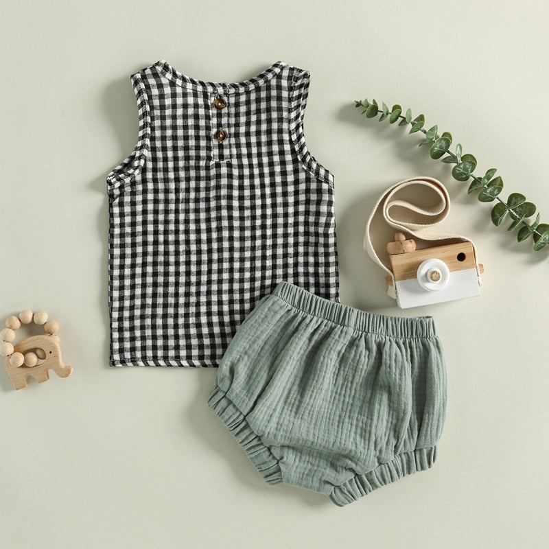 The plaid summer set