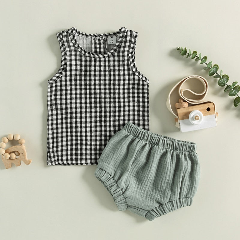The plaid summer set