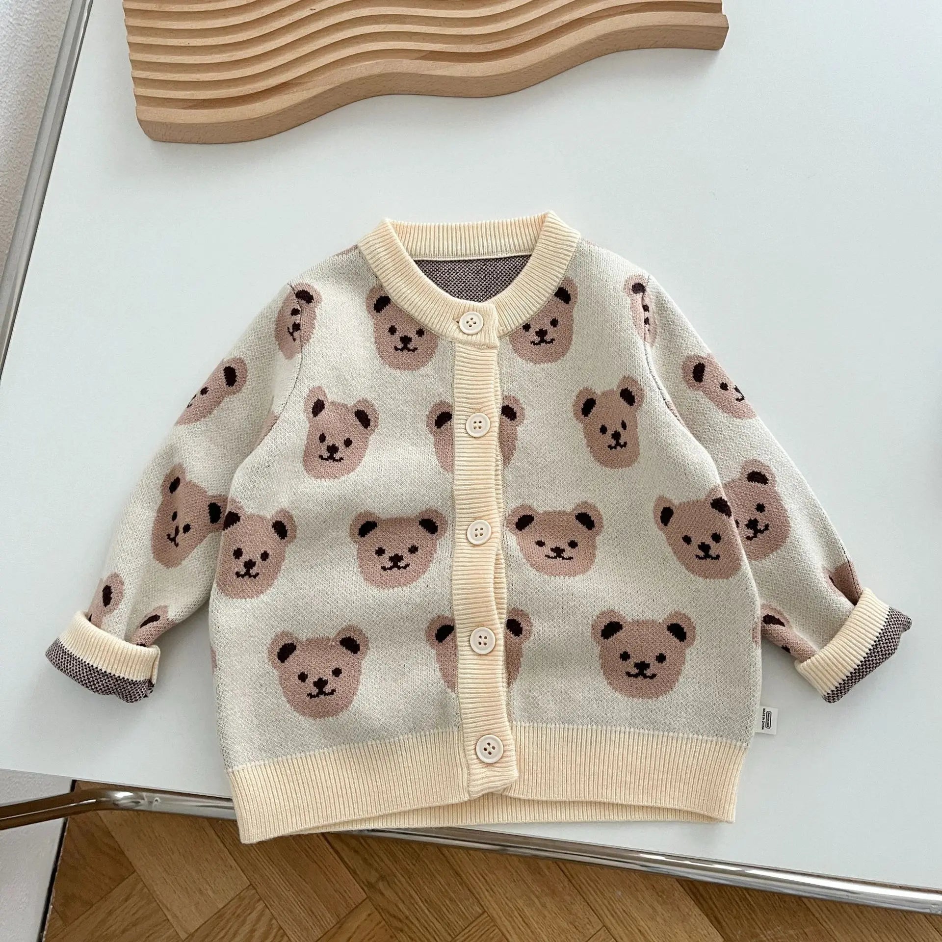 Beary cute cardigan Beige