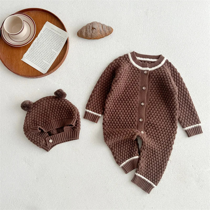 Bubbly Bear knitted outfit