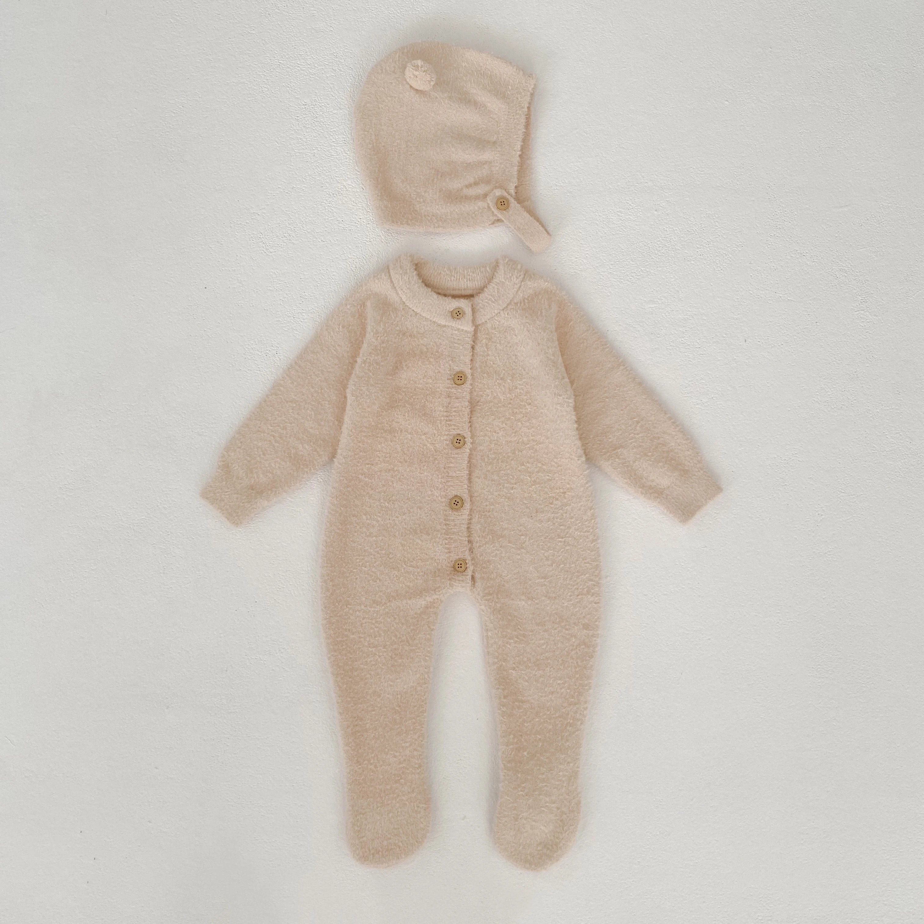 Bear Pom-Pom fluffy outfit