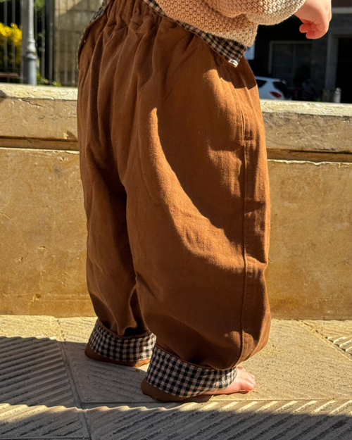 The contrast suspender trousers
