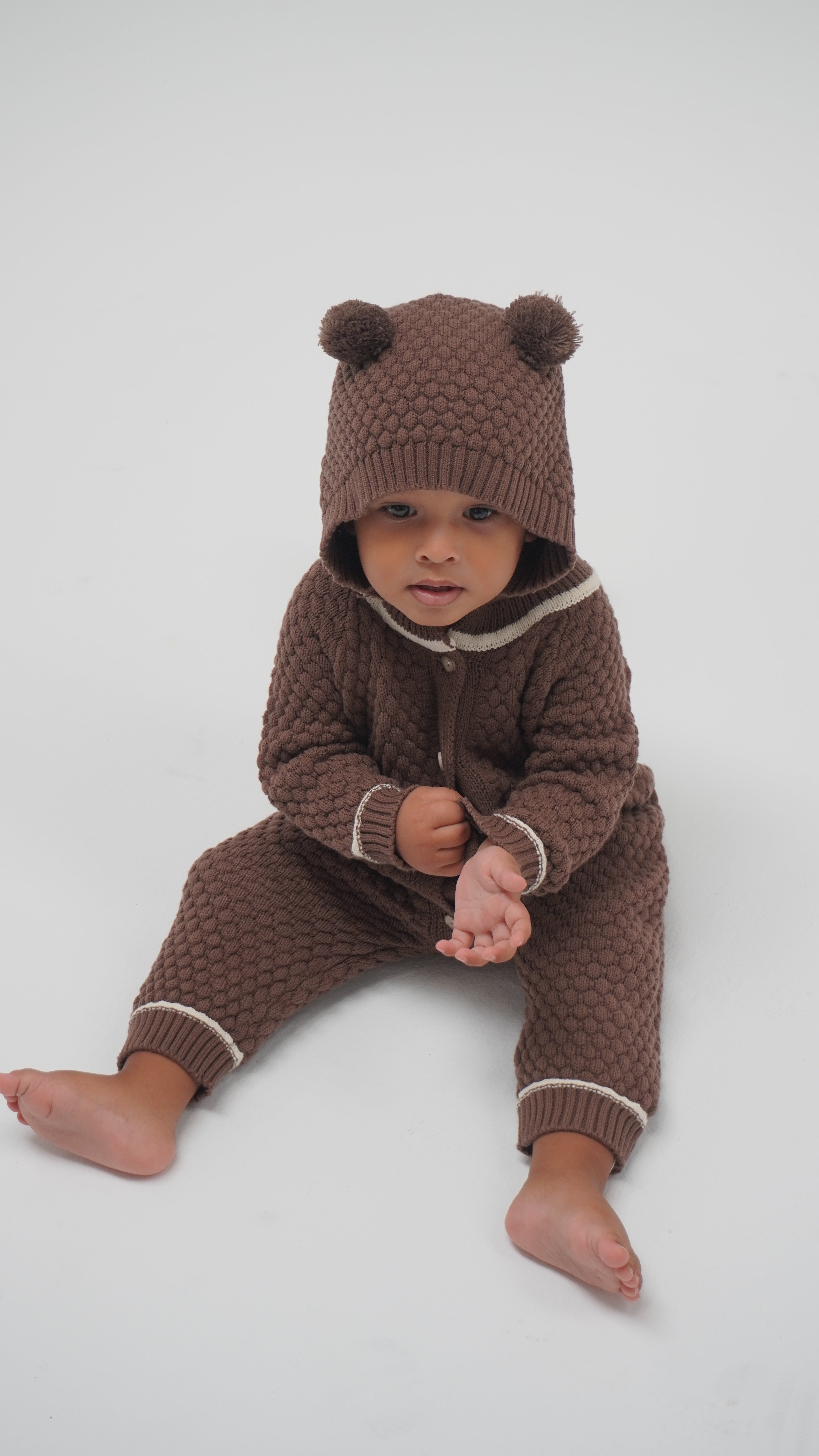 Bubbly Bear knitted outfit