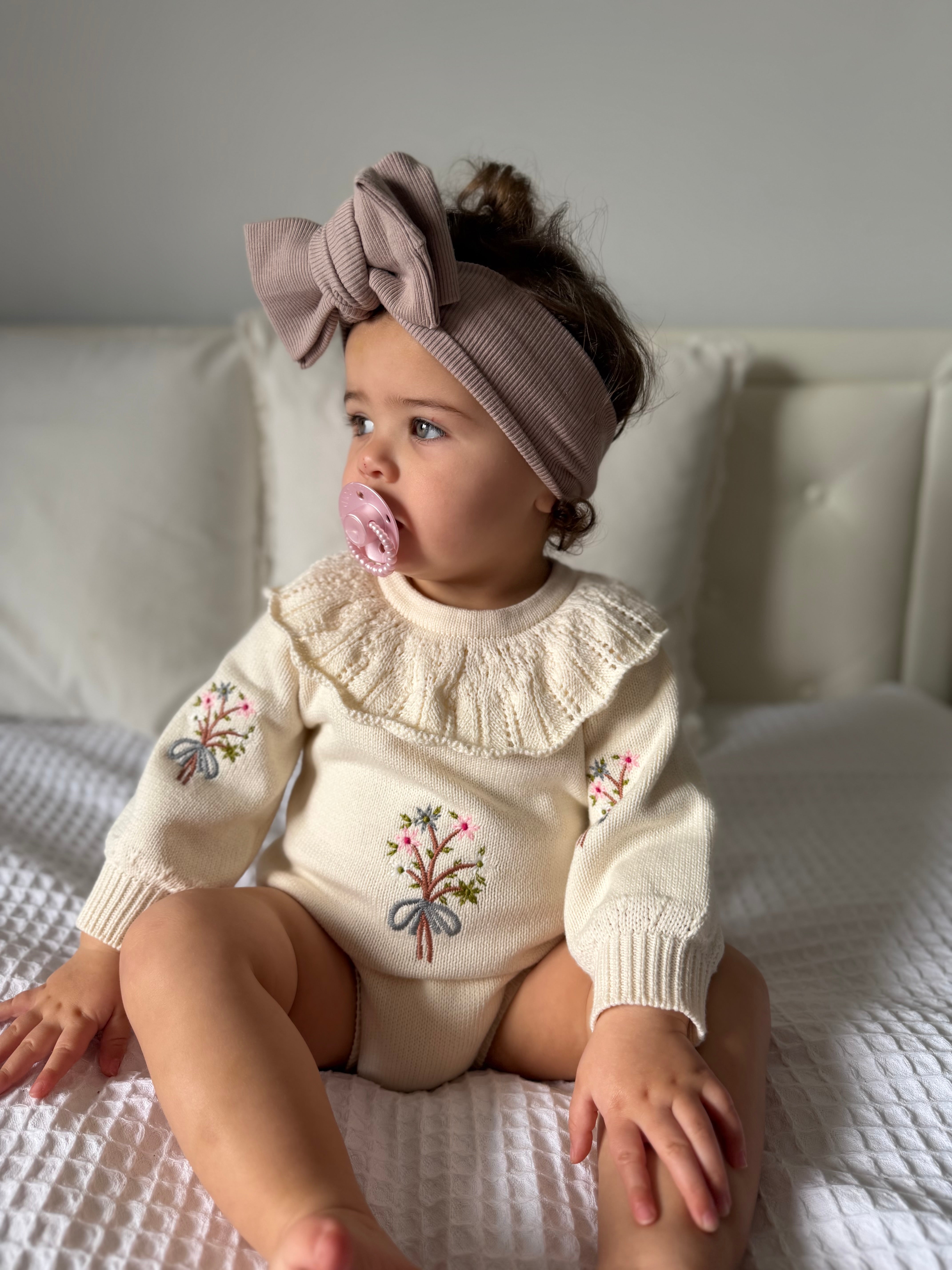 Bouquet knitted Romper Beige