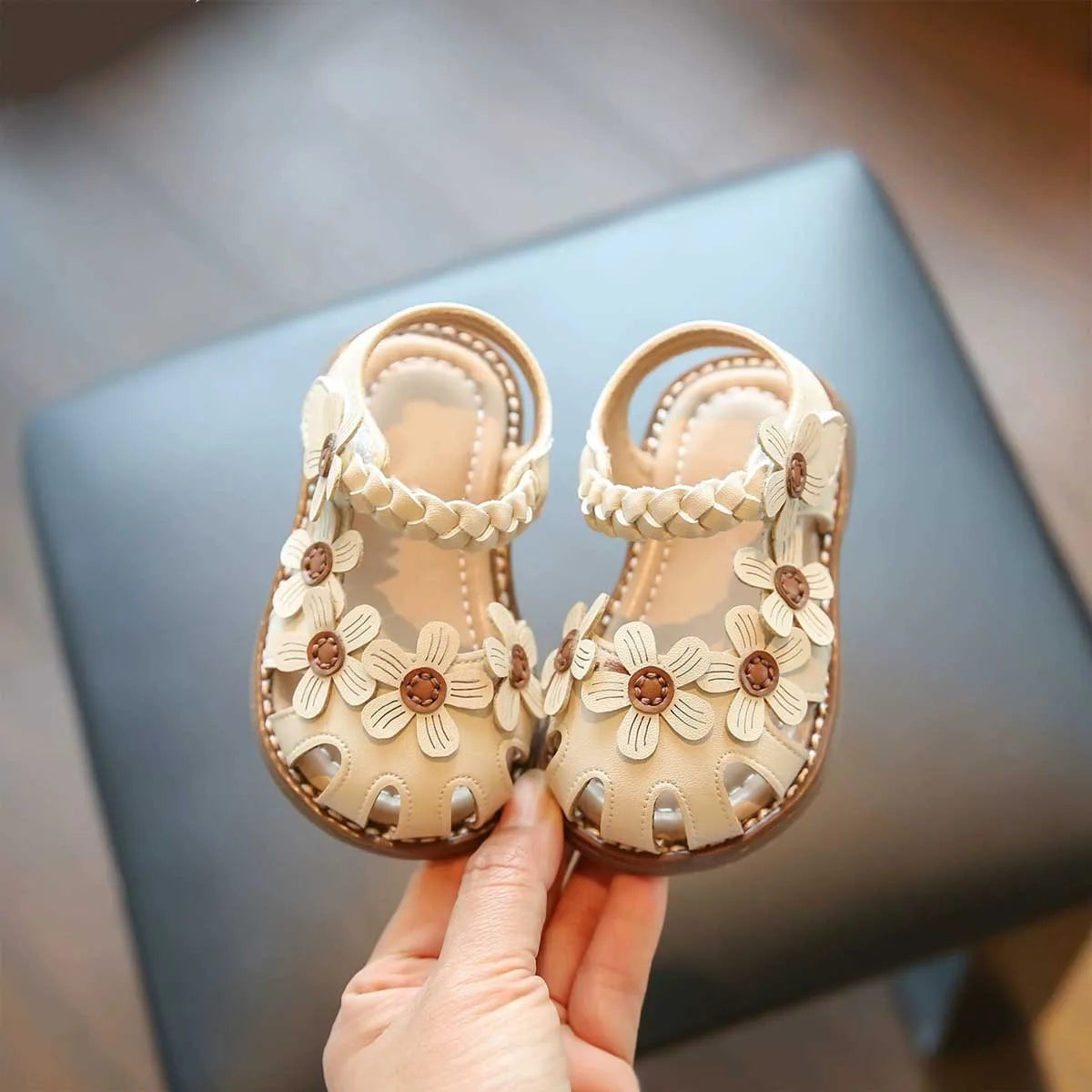 Sweet Daisy Sandals