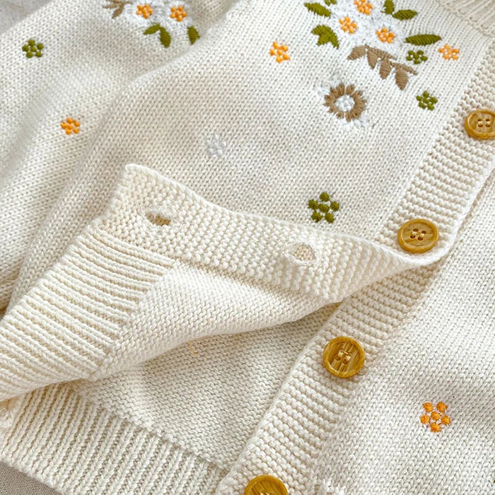 Little daisies embroidered cardi