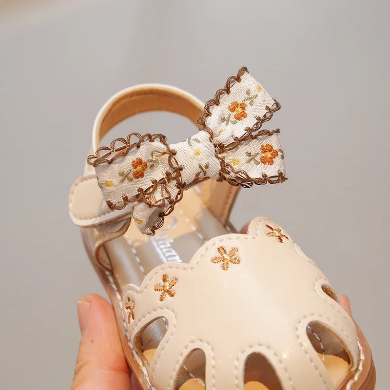 Bow toddler sandals