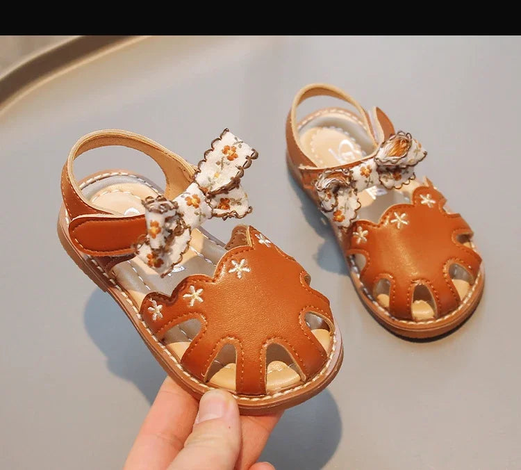 Bow toddler sandals