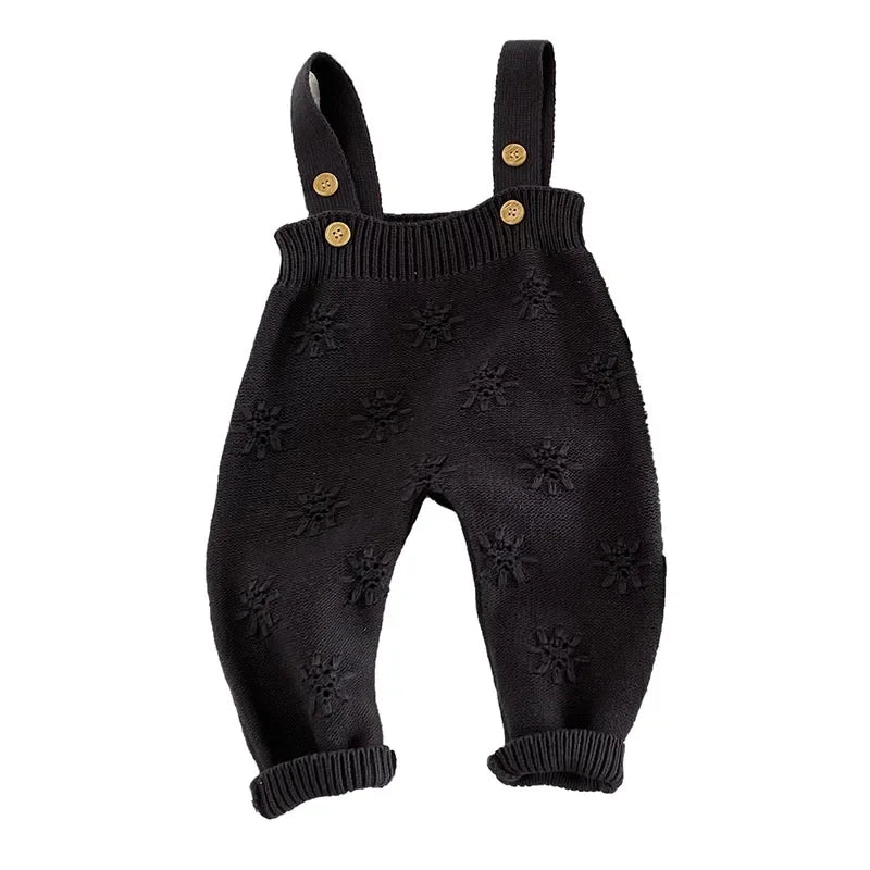 Snowflakes knitted pieces