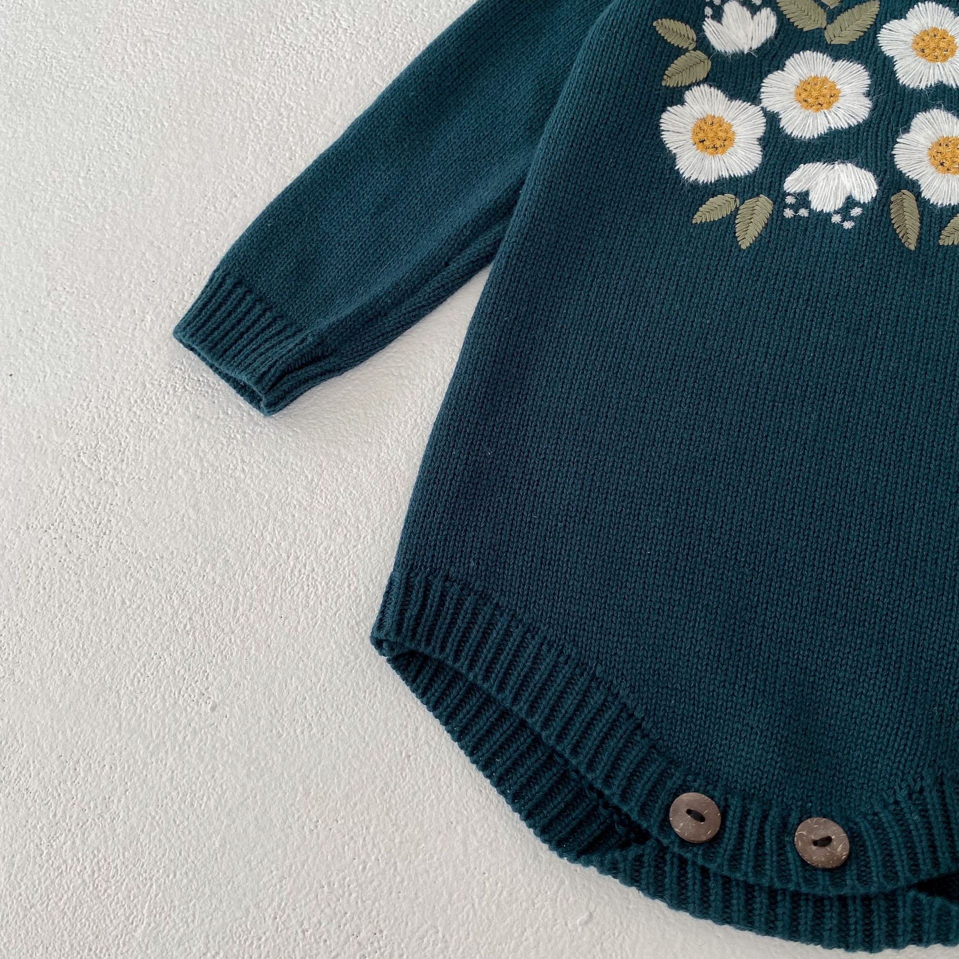 Daisy embroidery knitted Romper