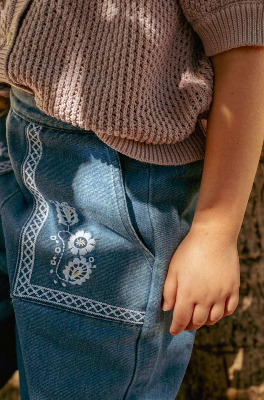 The flowers embroidery denim